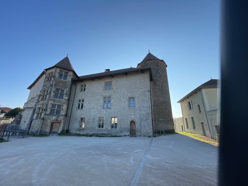 Château de Demptezieu et lavoir de Chapèze - Bourgoin-Jallieu