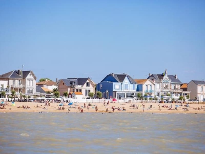 Aller-retourà Châtelaillon-Plage - La Devise