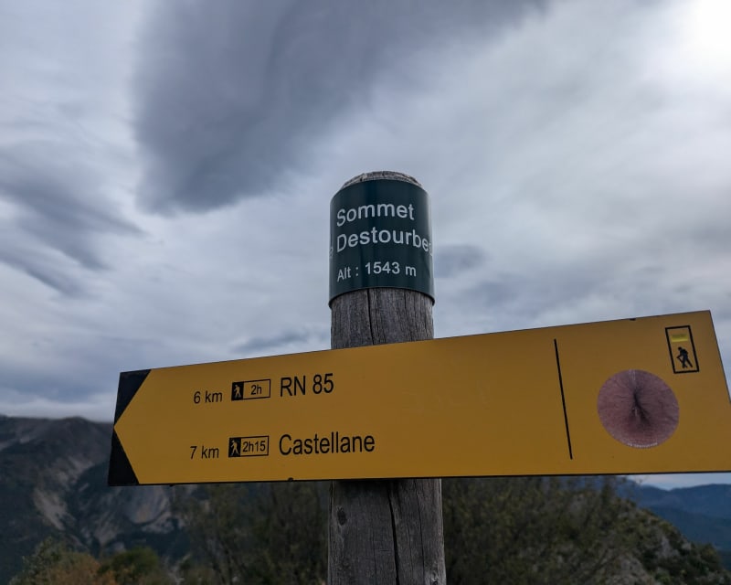 Le sommet de Destourbes - Castellane