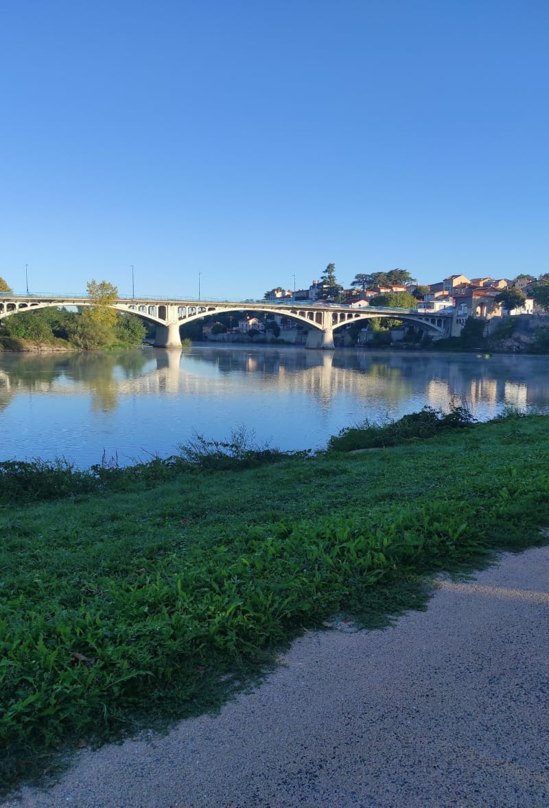 Bords de Loire, Étrat route du barrage. - Bonson