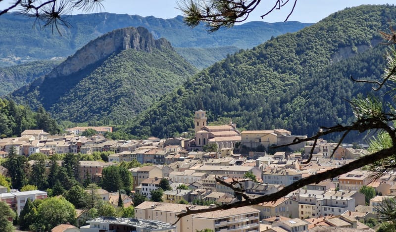 Caguerenard, 3 chapelles et rocher de 9 heures - Digne-les-Bains