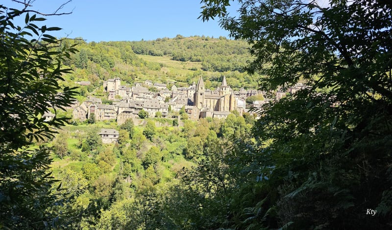 Sur le GR62, de St-Cyprien-sur-Dourdou à Conques - Conques-en-Rouergue