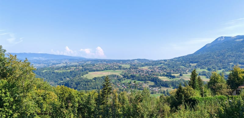 Mont Veyrier et Mont Baron, depuis le chemin forestier - Annecy