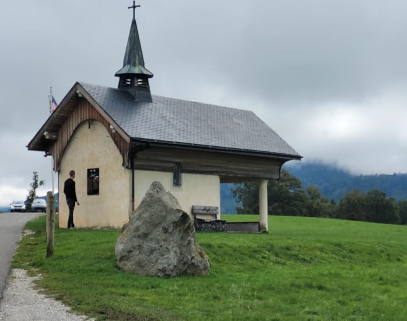 Boucle autour de la Chapelle Champeillant - Féternes
