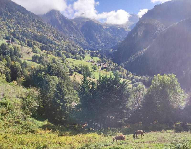Manigod par la Croix Fry, le Merdassier et Comburce - Manigod