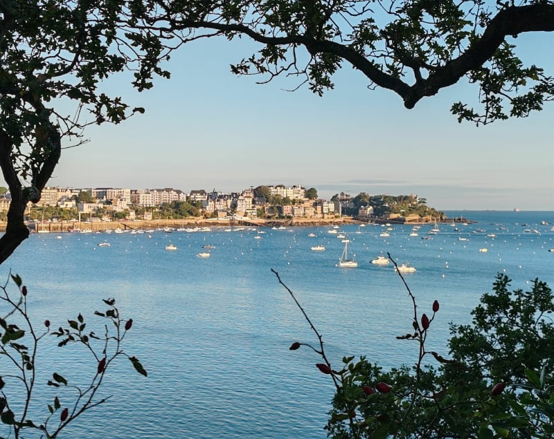 Bords de mer, de Dinard au barrage de la Rance - Dinard