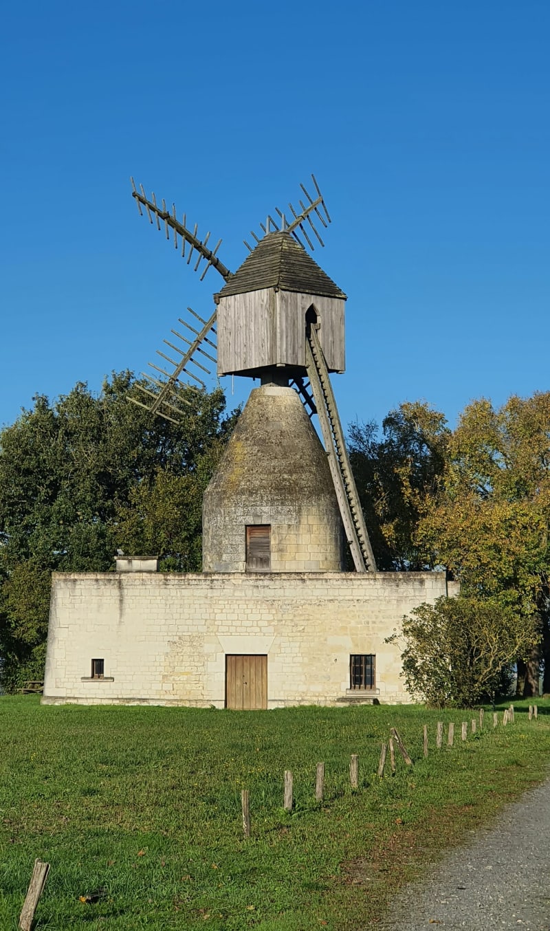 Moulin de Puy d'Ardanne, par Aire de la Briande - Chalais