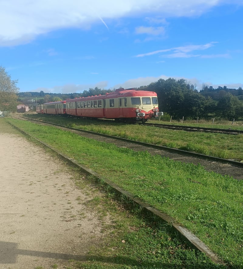Randonnée d'automne à Estivareilles, par le Crozet - Estivareilles