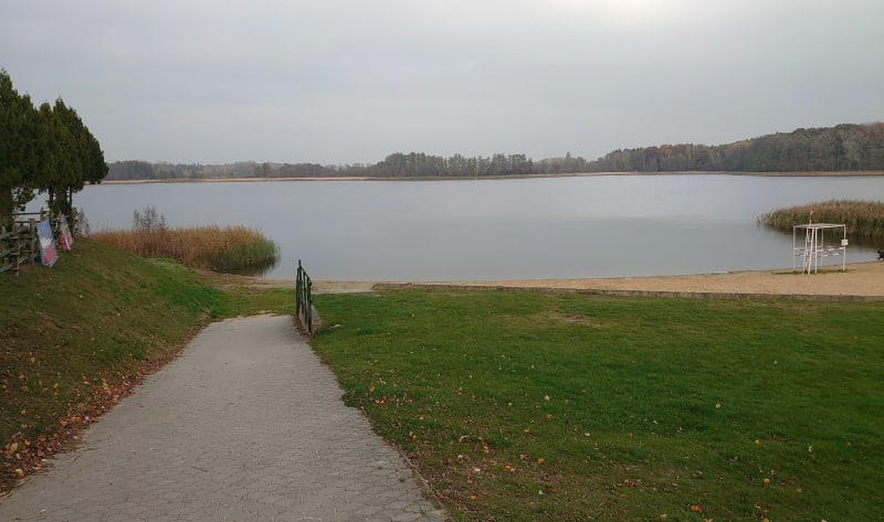 Cichowo plaże , las , jezioro i skansen. - Cichowo