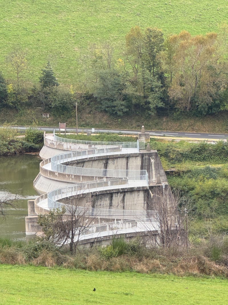 Tour des barrages de Soulages et de la Rive - Saint-Chamond