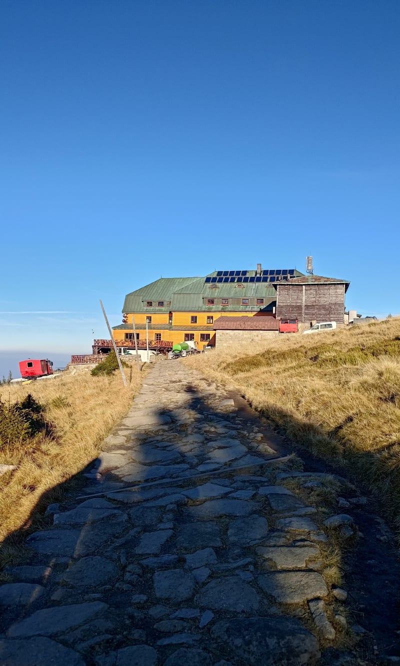 Samotnia, śnieżka, samotnia - Karpacz
