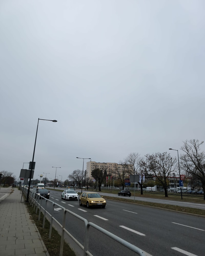 Oddolany wzdłuż opuszczonych linii kolejowych - Warszawa