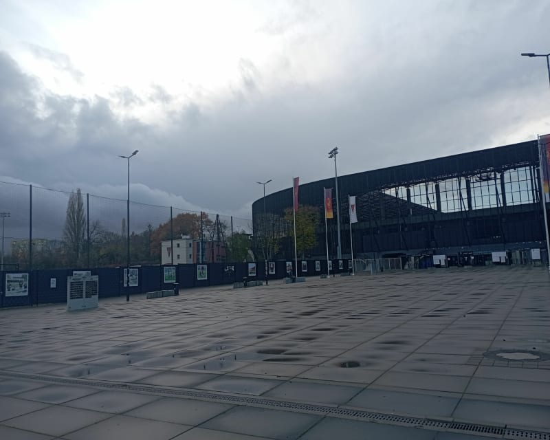 Pieszo wokół Stadionu Pogonii Szczecin - Szczecin