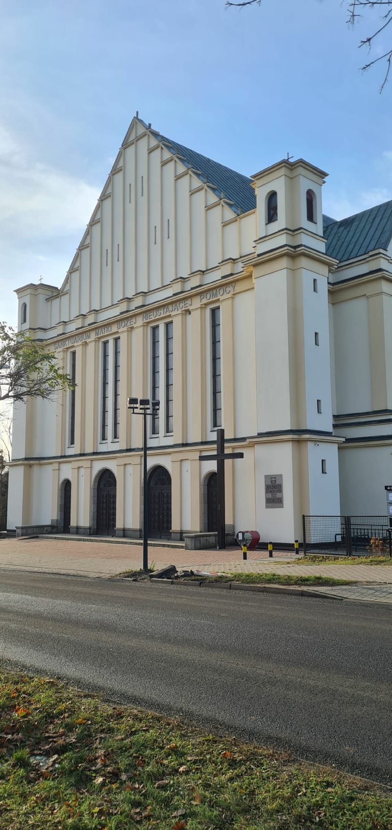 Sanktuarium Matki Bożej Nieustającej Pomocy w Toruniu - Toruń