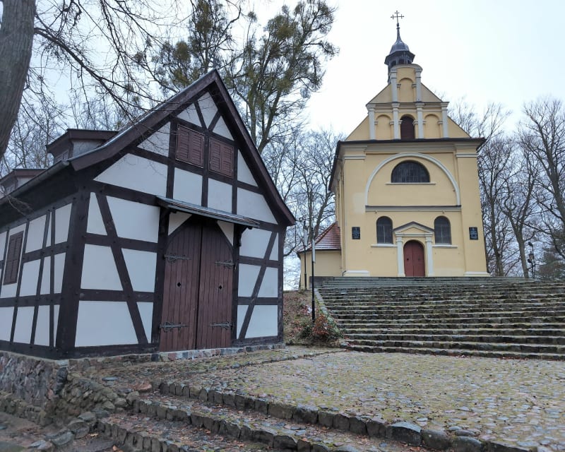 Krótki spacer po Kalwarii Wejherowskiej (kilka stacji) - Wejherowo