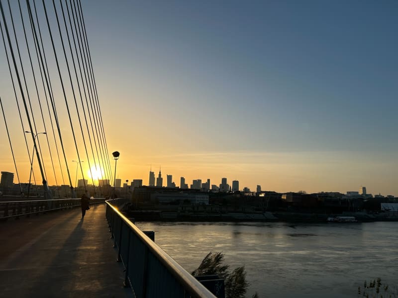 Warszawa Spacer Mostem Świętokrzyskim, kładką i Bulwarami - Warszawa