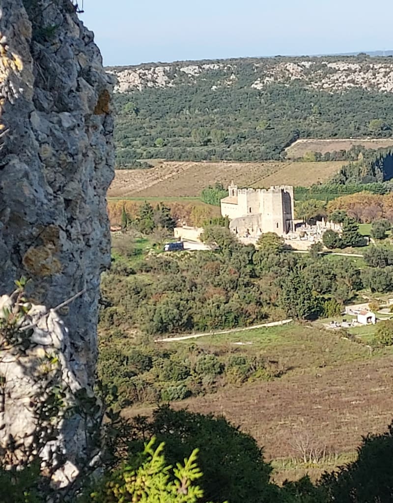 Meynes ves Sernhac et les tunnels - Meynes