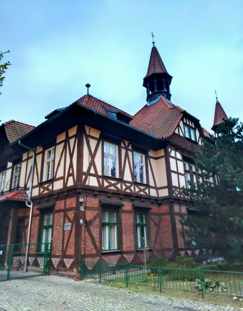 Bydgoskie Przedmieście: zabytkowe budynki z bogatą historią - Toruń