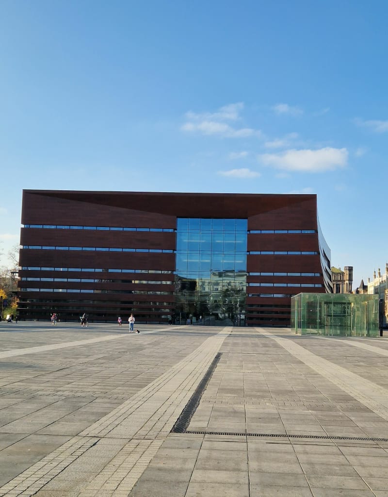 Spacer wzdłuż fosy staromiejskiej - Wrocław