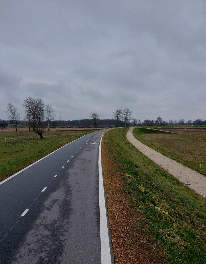 Z Czyżn na wały nad Wisłą - Kraków