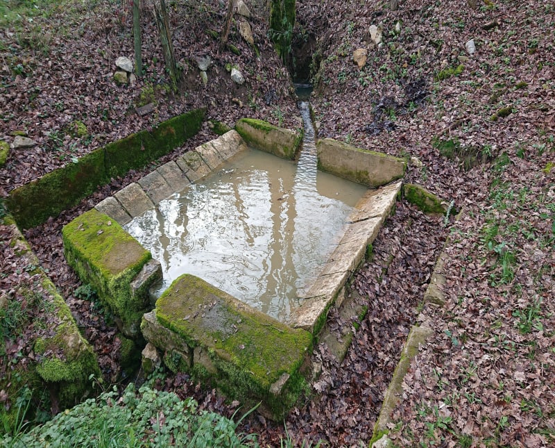 Chemin de l'eau à St Michel de Bannières - Saint-Michel-de-Bannières