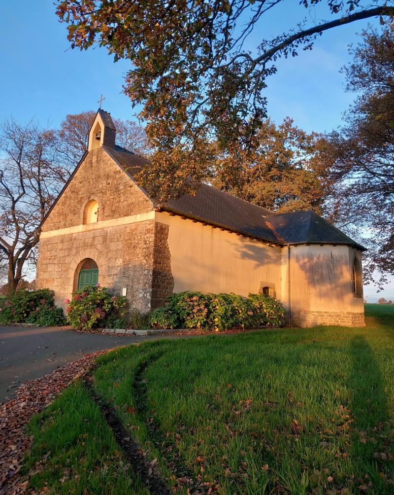 Le tour de la chapelle Sainte Philomène - Merdrignac