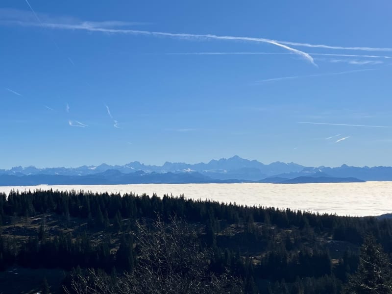 Le Noirmont, la croix des Suisses, la croix des Français - Les Rousses