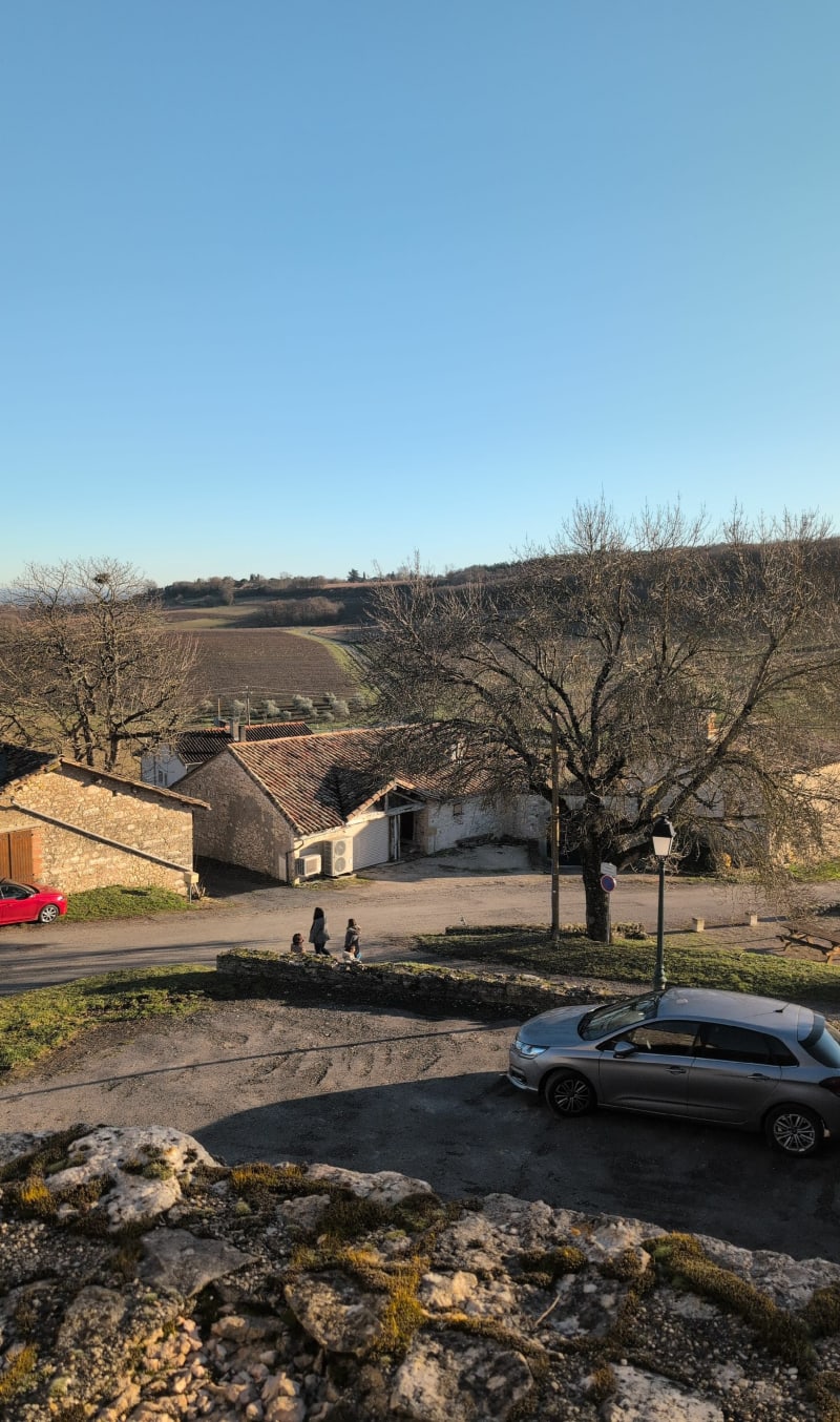 Randonnée dans les vignes et les châteaux de Broze - Broze