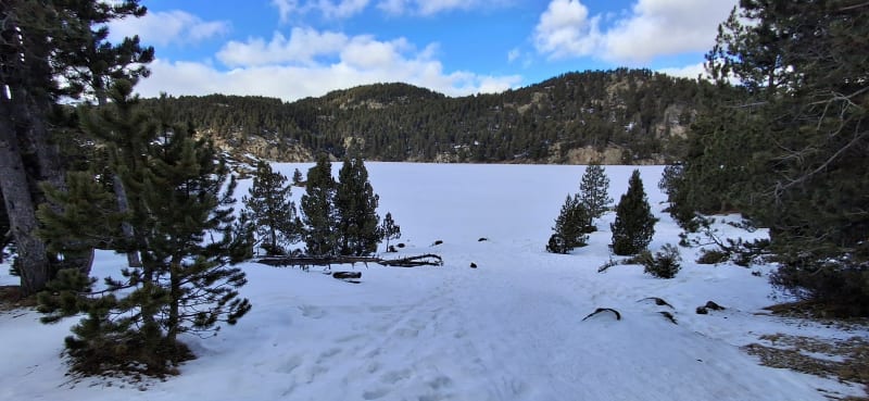 Lac des Bouillouses en hiver - La Llagonne