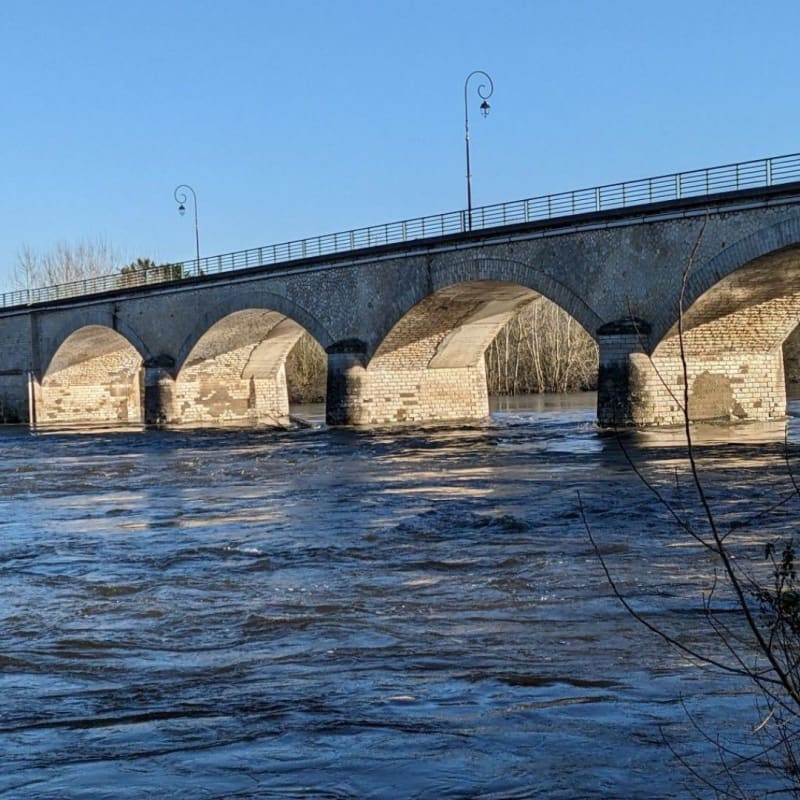 À côté de Chauvigny, Bonnes - Bonnes
