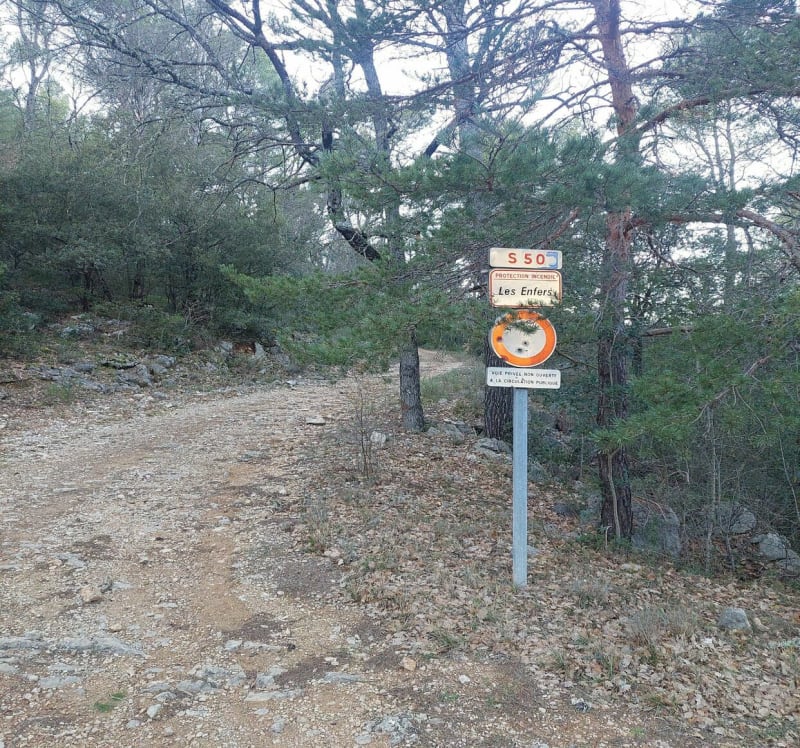 La Lare depuis Nans-les-Pins par le vallon des Enfers - Nans-les-Pins