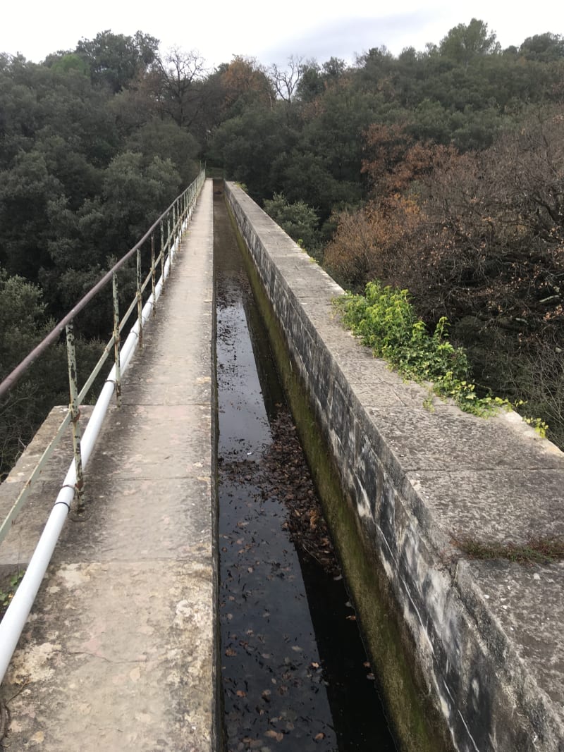 Canal de la Siagne A/R Mougins-Grasse. - Mougins