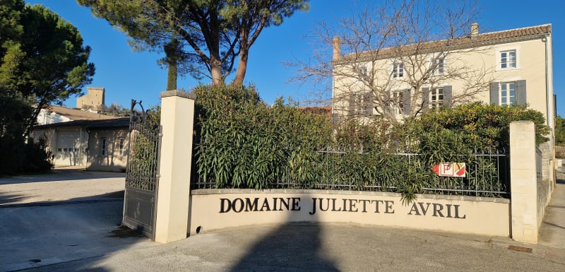 Autour du château de Châteauneuf-du-Papeuf- - Châteauneuf-du-Pape