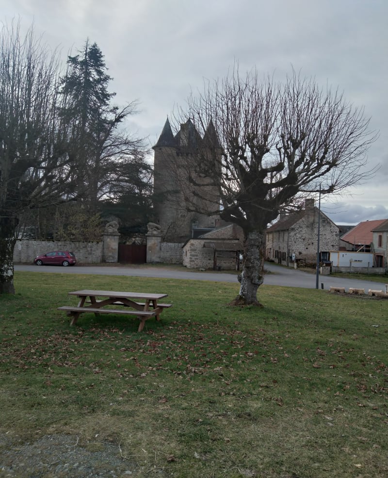 Château de Jouillat et découverte des petits ponts - Jouillat