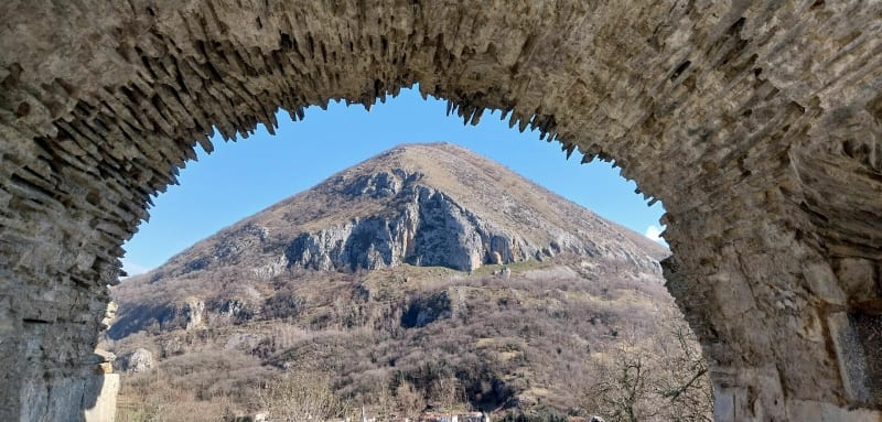 Troubat et Bramevaque et son château, Mauleon barousse - Thèbe
