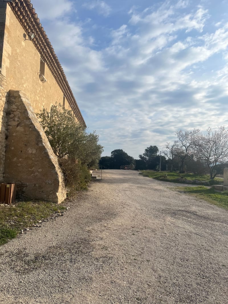 Vernègues du château bas à la tour d’orientation - Vernègues
