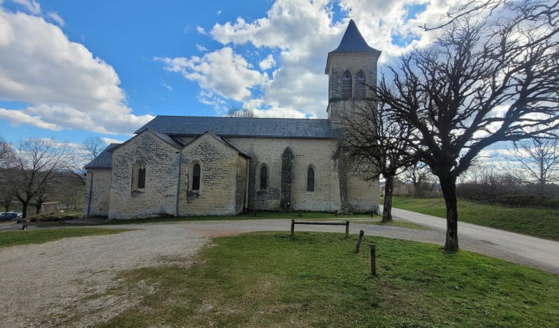 Grand Mas agréable avec un peu de dénivelé - Mouret