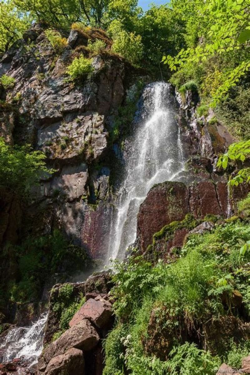 Cascade du Nideck, Rocher du Hirschfels - Oberhaslach