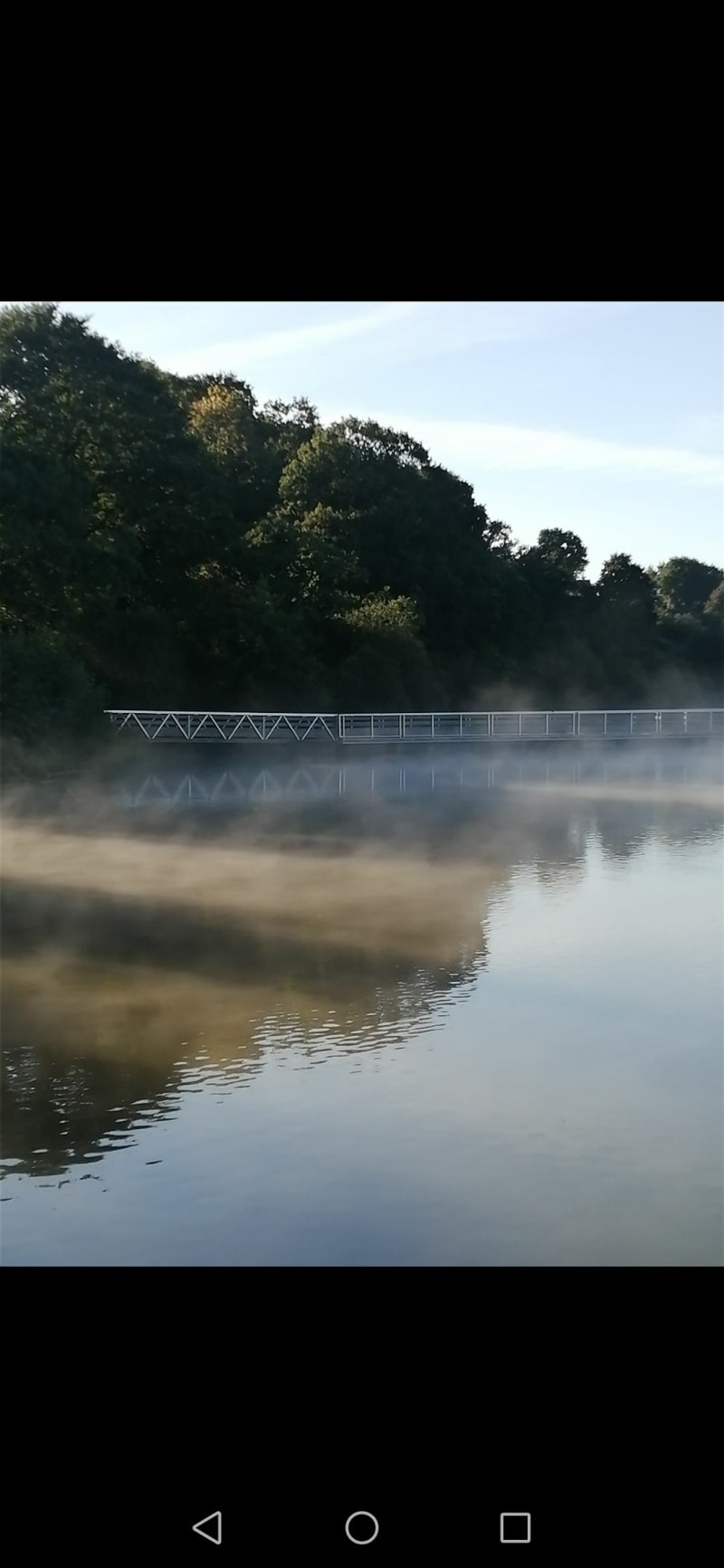 Étang de Jugon-les-Lacs, par le Marchix - Jugon-les-Lacs