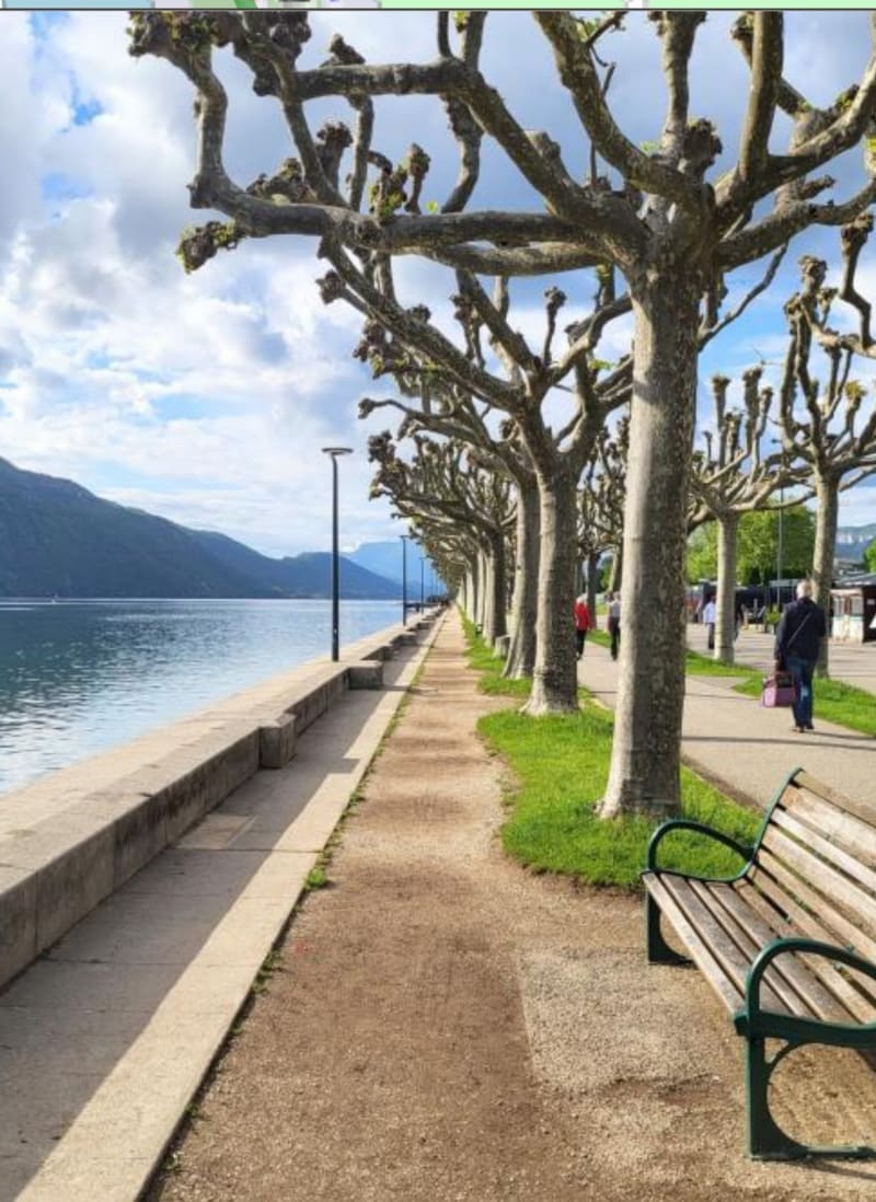 Esplanade depuis Grésy-sur-Aix par le Bord du Lac - Grésy-sur-Aix