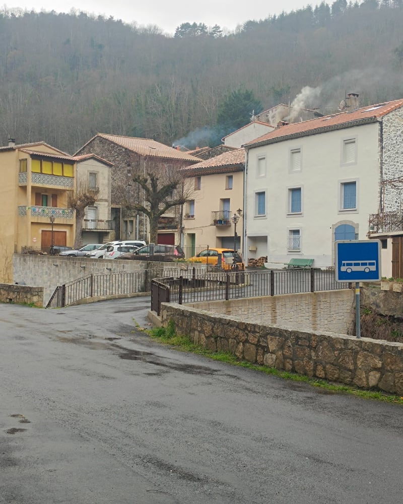 Le chemin de la cascade de Gincla - Gincla