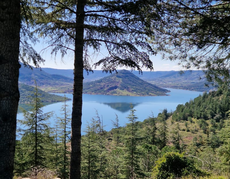 Balade panoramique du Lac du Salagou, par la Chapelle des Clans - Celles