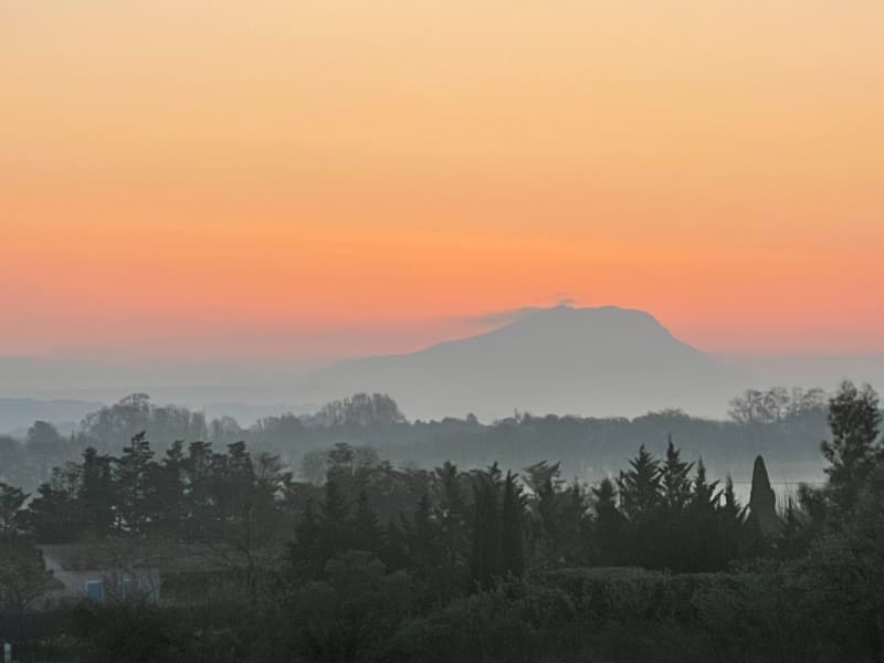Vue sur la Sainte Victoire, par Petit Moulin - Aix-en-Provence