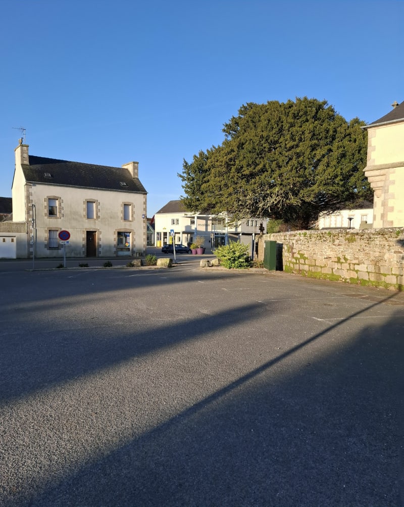 Kernilis et ses moulins le long de l’Aber Wrac’h. - Kernilis