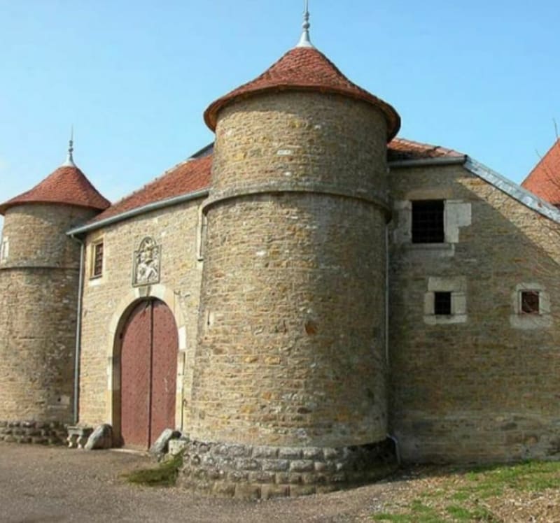 Tour de Villegusien-le-Lac et Piépape - Villegusien-le-Lac
