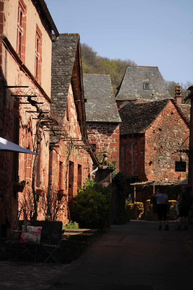 Collonges la rouge et collines - Collonges-la-Rouge
