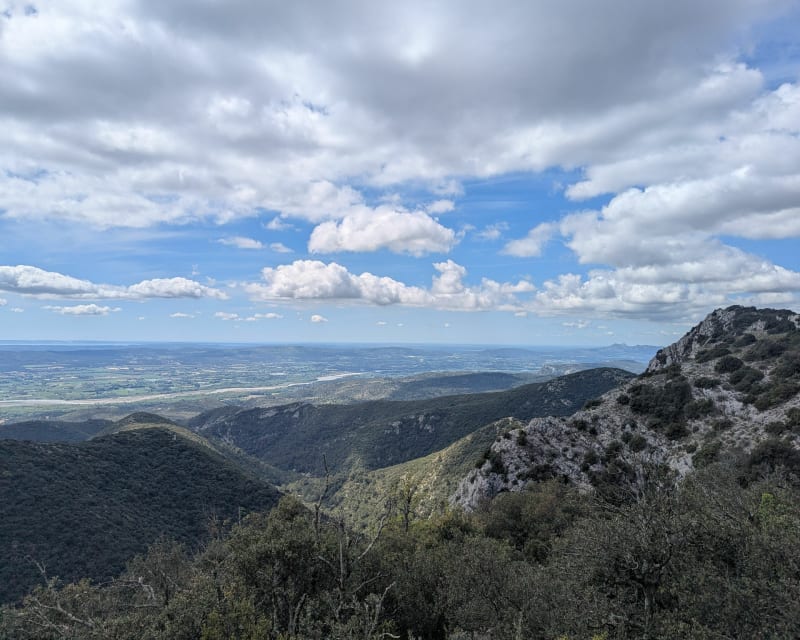 Boucle magnifique et confidentielle dans le Petit Luberon - Puget