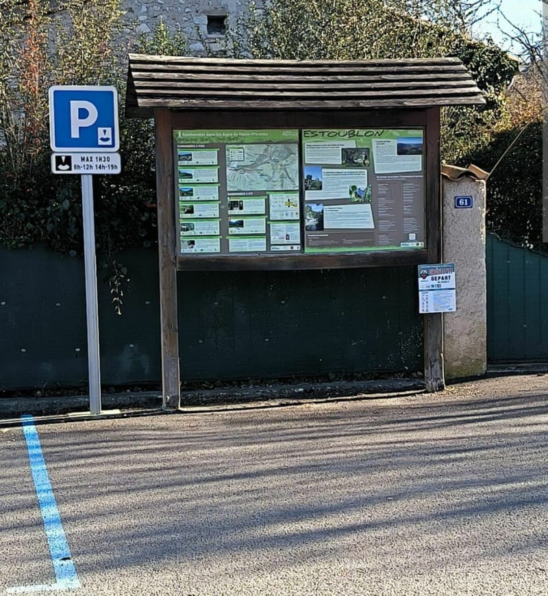Aller-retour le long de la rivière depuis Estoublon - Estoublon