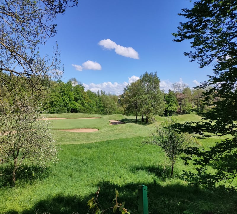 St Alban : golf et sous-bois - Saint-Alban-de-Roche