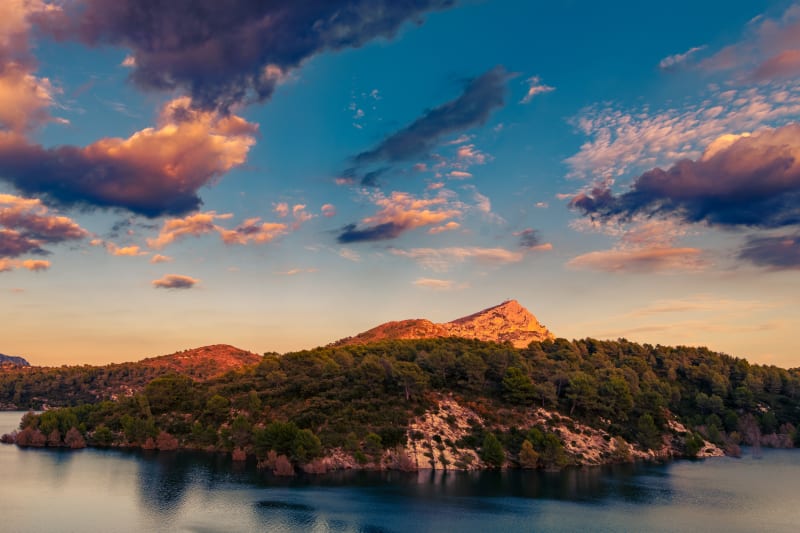 Tour du lac de Bimont par la croix de Provence - Saint-Marc-Jaumegarde